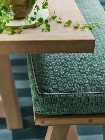 Jane Churchill - Upholstery detail green